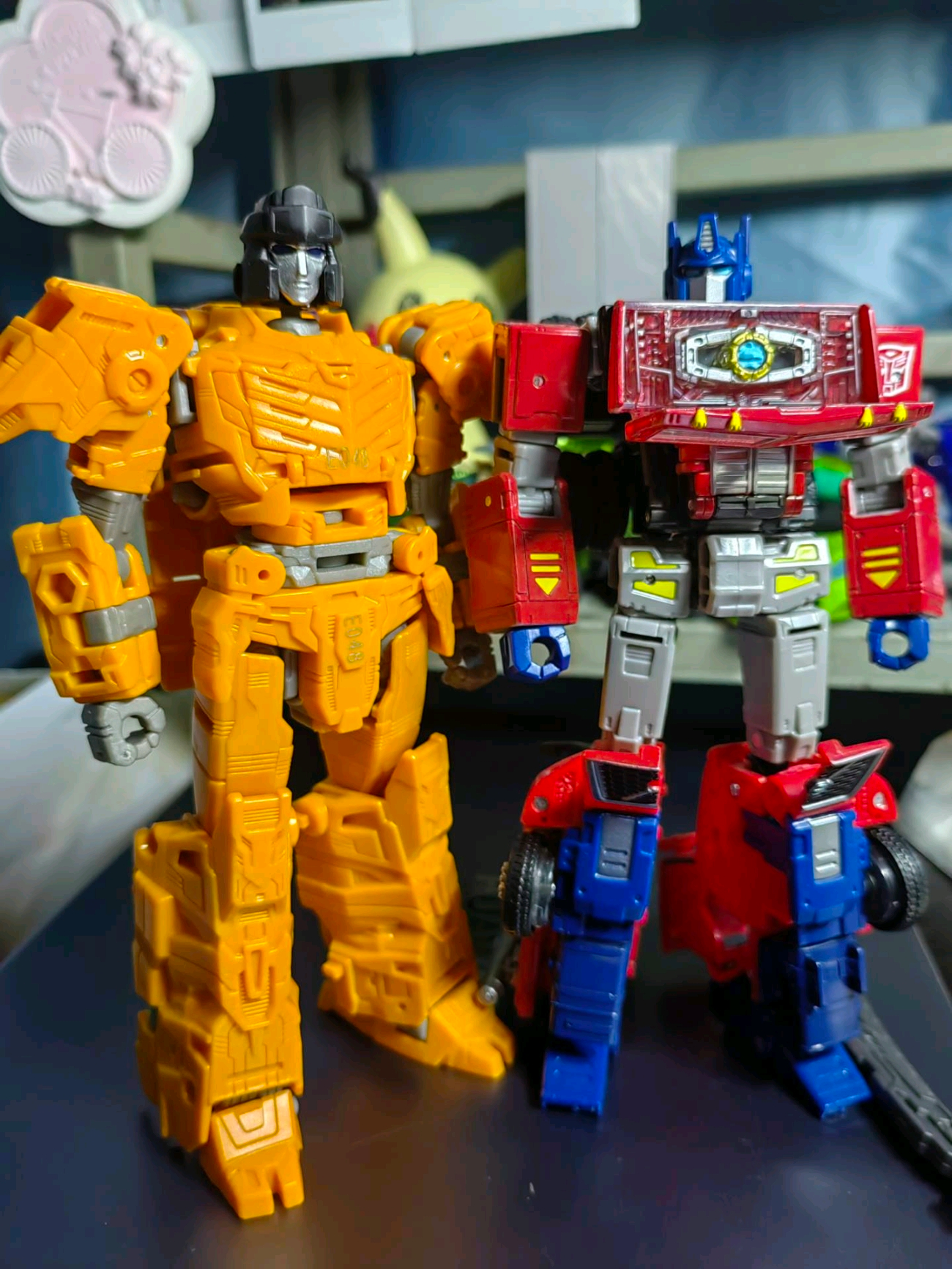 Transformers News: More Images of Transformers Age of the Primes Prima Prototype