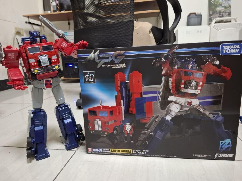 Transformers News: Images and Reviews of Transformers Masterpiece Ginrai Figures + Breakage Warning Transformers News: Images and Reviews of Transformers Masterpiece Ginrai Figures + Breakage Warning