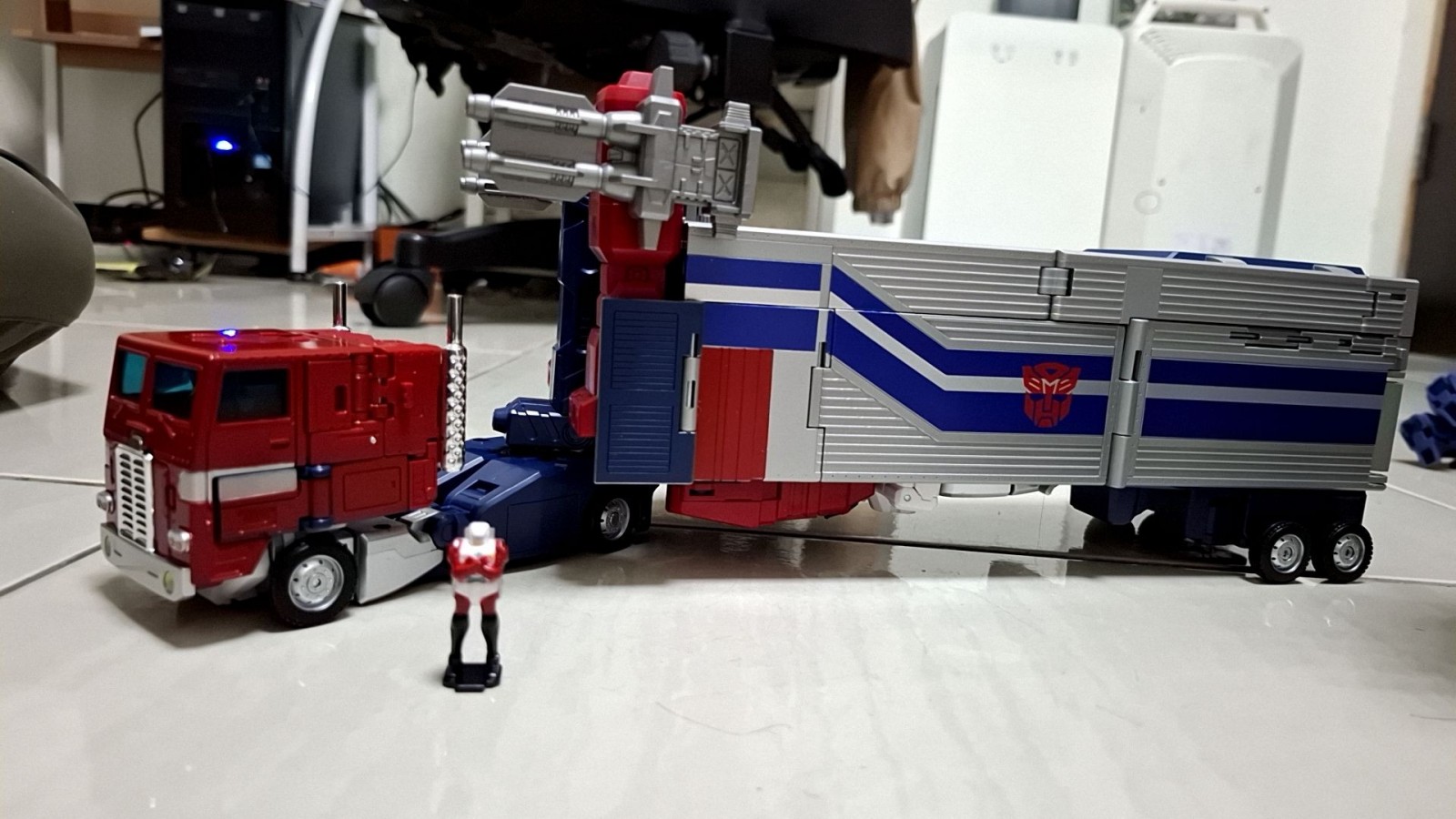 Transformers News: Images and Reviews of Transformers Masterpiece Ginrai Figures + Breakage Warning Transformers News: Images and Reviews of Transformers Masterpiece Ginrai Figures + Breakage Warning