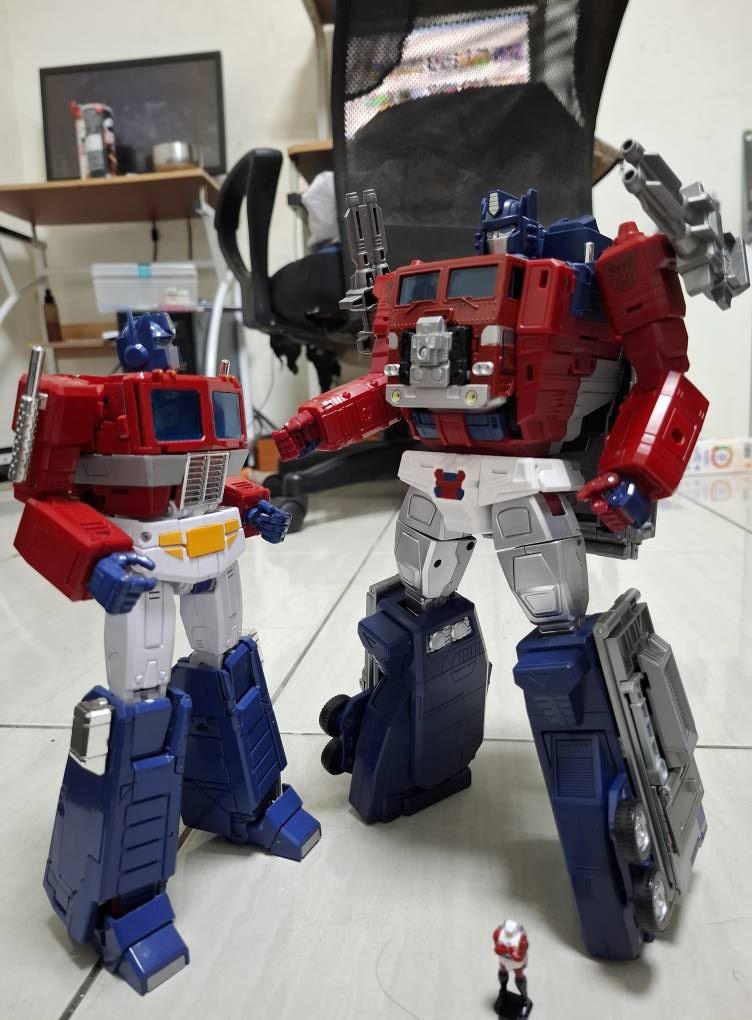 Transformers News: Images and Reviews of Transformers Masterpiece Ginrai Figures + Breakage Warning Transformers News: Images and Reviews of Transformers Masterpiece Ginrai Figures + Breakage Warning