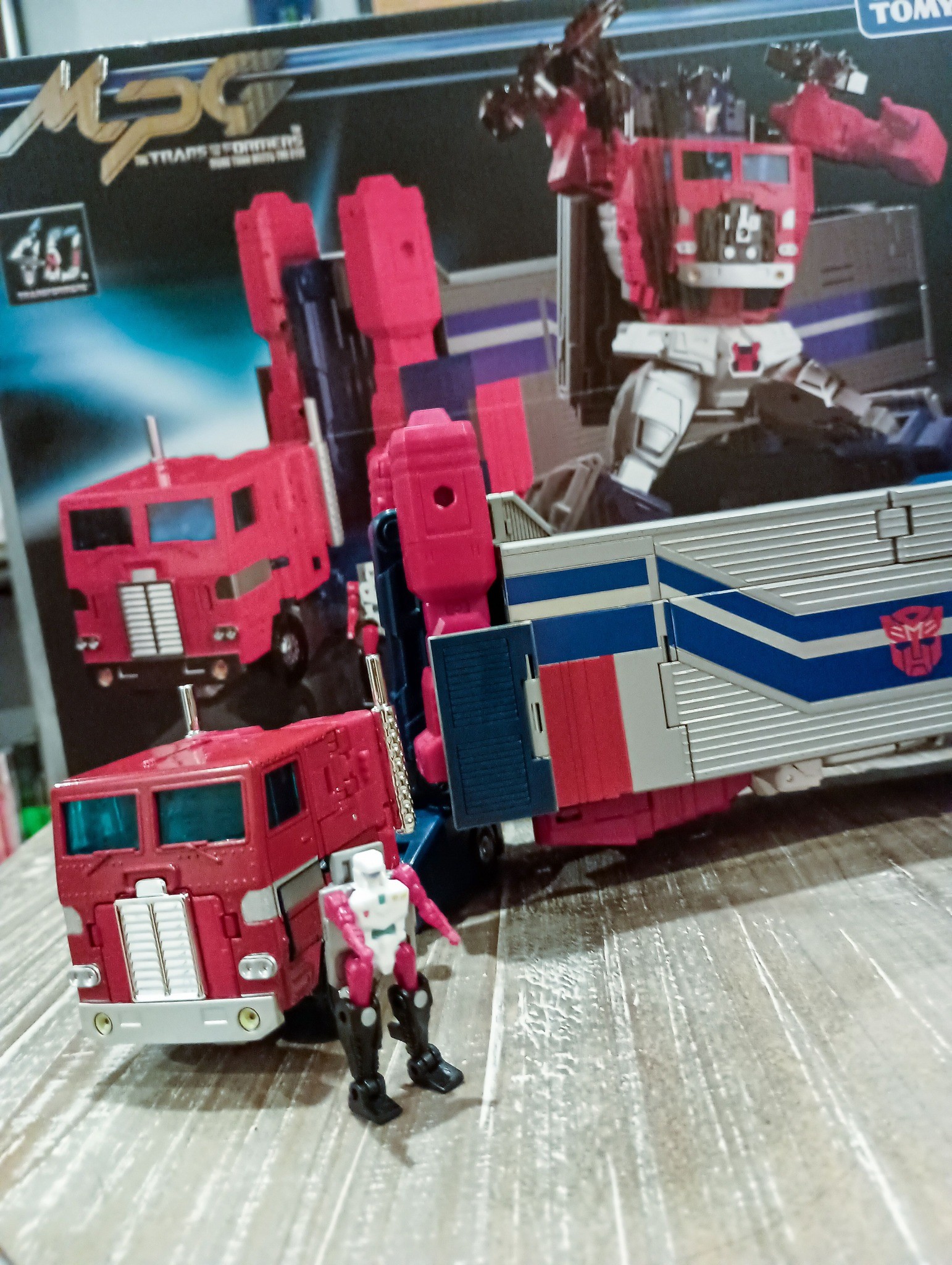 Transformers News: Images and Reviews of Transformers Masterpiece Ginrai Figures + Breakage Warning Transformers News: Images and Reviews of Transformers Masterpiece Ginrai Figures + Breakage Warning