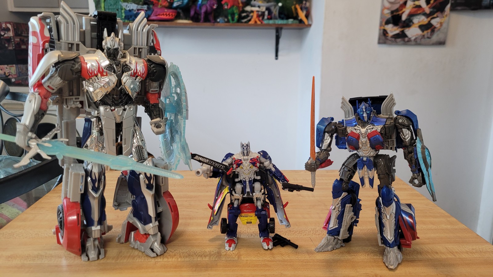 Transformers News: Pictorial Review of Exclusive Bingo Sports Optimus Prime + Breakage Warning