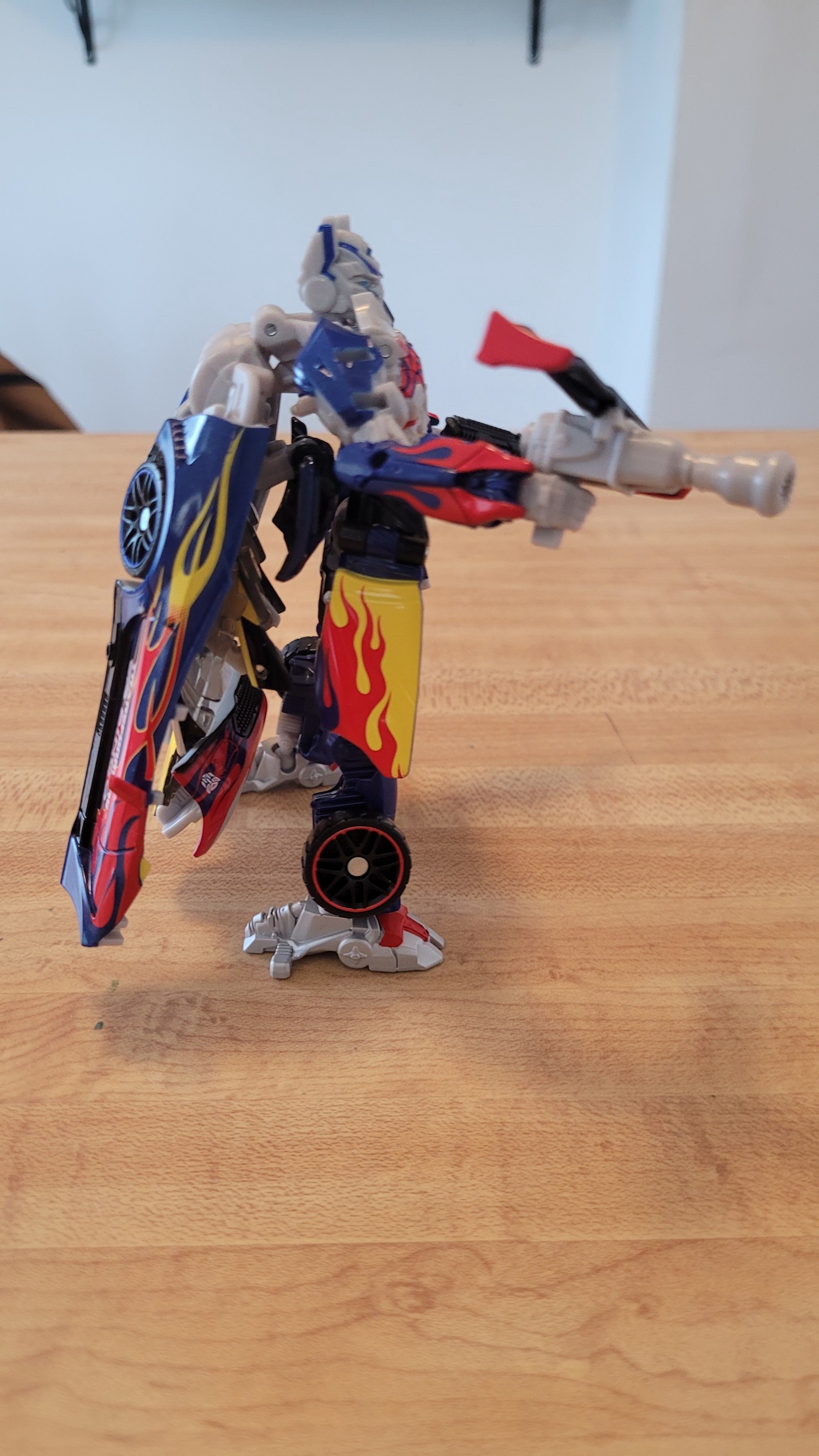 Transformers News: Pictorial Review of Exclusive Bingo Sports Optimus Prime + Breakage Warning