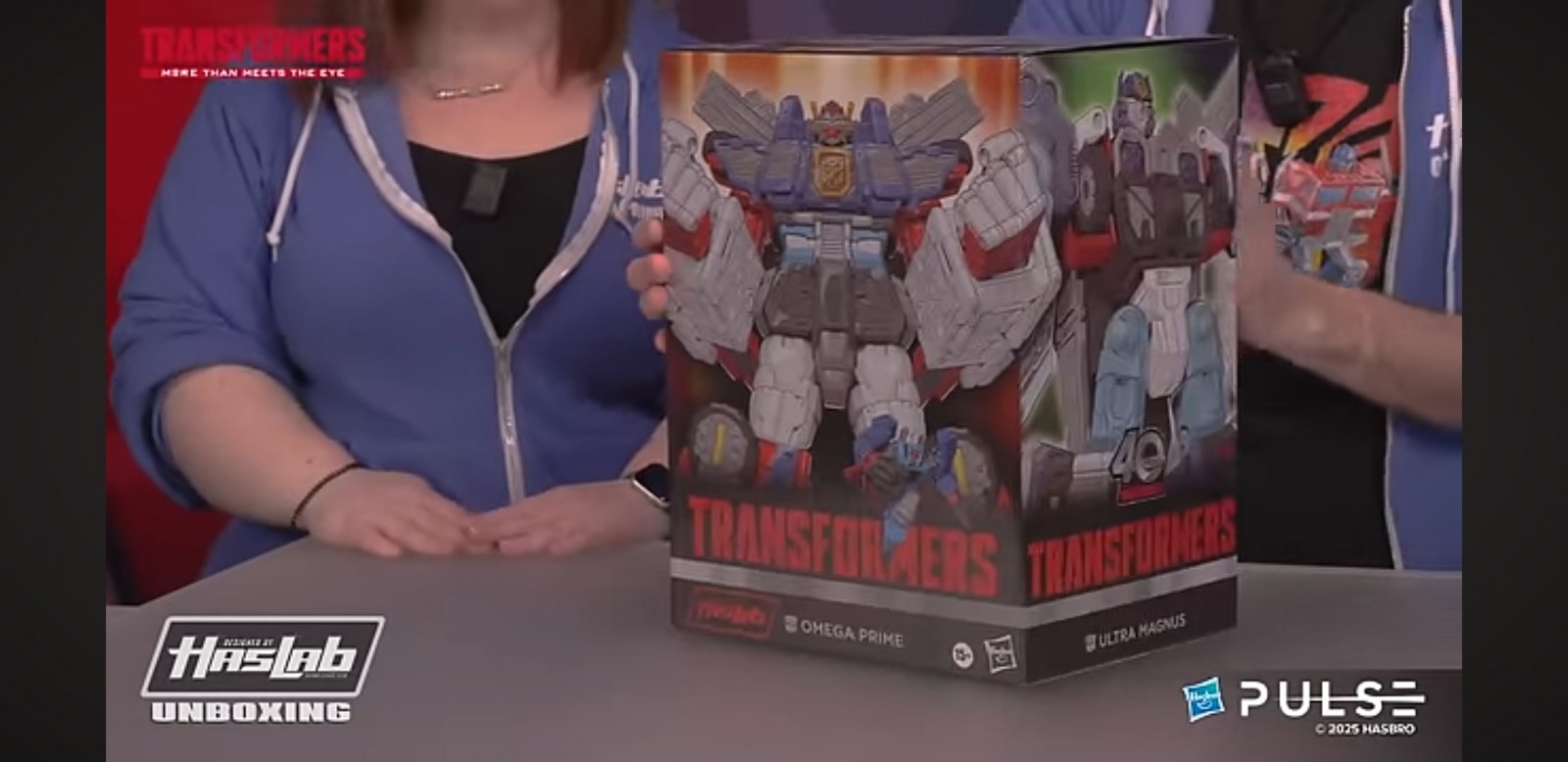 Transformers News: HasLab Omega Prime Unboxing Video Dropped Transformers News: HasLab Omega Prime Unboxing Video Dropped