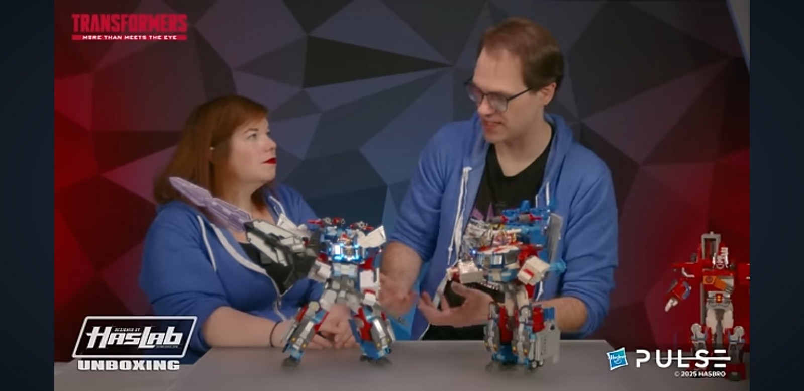 Transformers News: HasLab Omega Prime Unboxing Video Dropped Transformers News: HasLab Omega Prime Unboxing Video Dropped