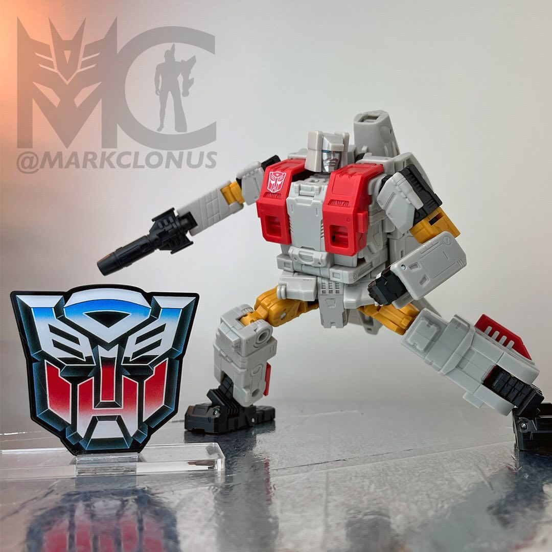 Transformers News: New Images for Transformers Age of the Primes Star Optimus Prime Transformers News: New Images for Transformers Age of the Primes Star Optimus Prime