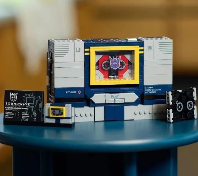 Transformers News: First Look at Lego Transformers Soundwave Coming Out August 1st